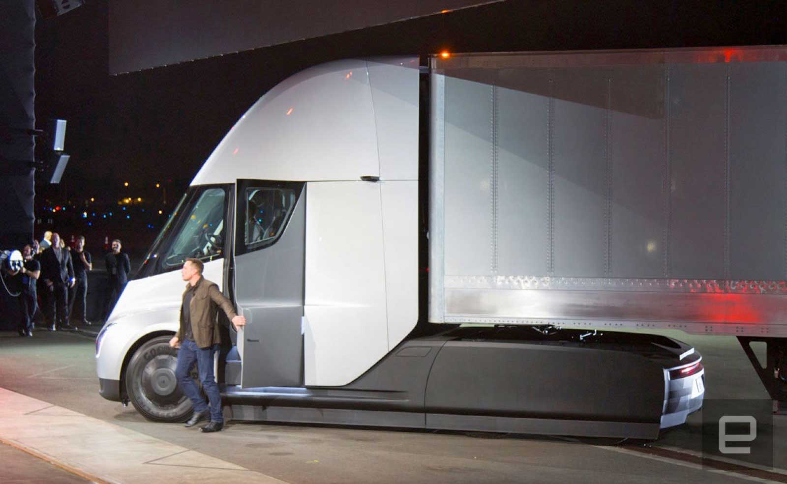 You are currently viewing Tesla’s electric trucks may be more cost-effective than expected