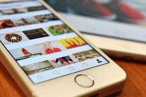 instagram-cell-phone-tablet-device-163148-720x720